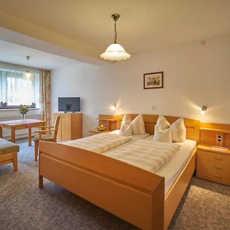 Gæstehus Voglöder Hof 4*