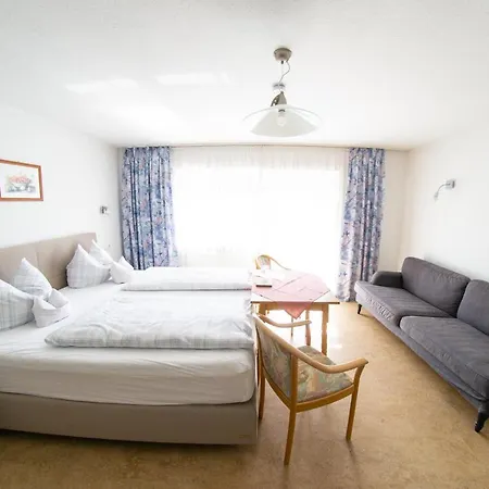 Voglöder Hof Gæstehus 4*